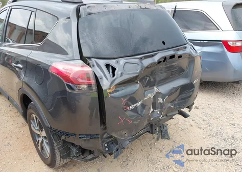 2016 Toyota Rav4 Xle z USA, uszkodzony, nr VIN 2T3WFREVXGW260364
